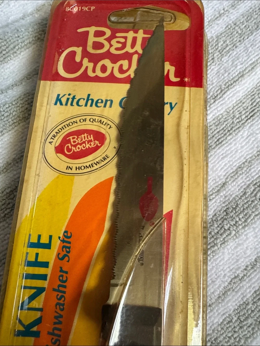 Vintage 1990 Betty Crocker Black Handle Steak Knife with Silver Blade VERY RARE